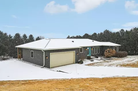 5276 Scenic Ridge Trl, Middleton, WI 53562