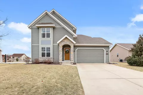 4415 Snowy Ridge Trl, Windsor, WI 53598
