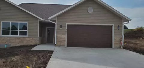 502 Louis Ln, Baraboo, WI 53913