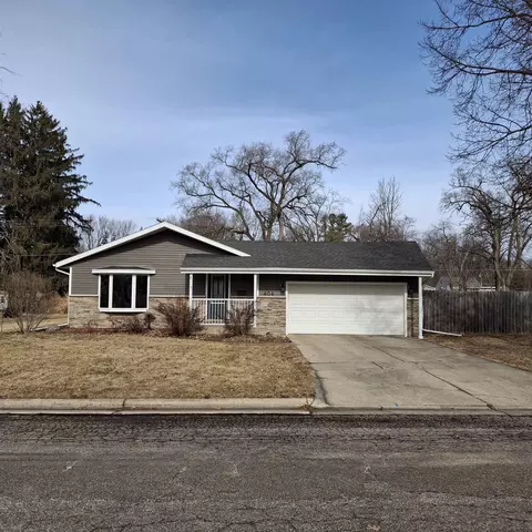 464 W Church St, Evansville, WI 53536
