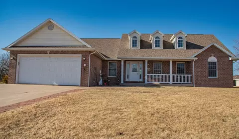 6859 Fawn Rd, Platteville, WI 53818