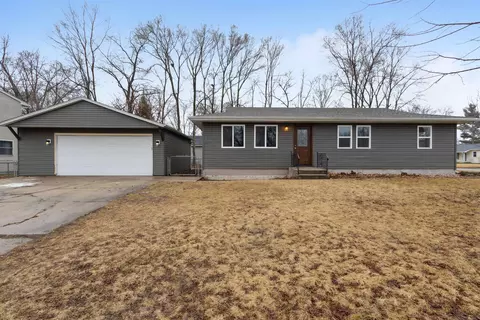 2296 Robinson Dr, Beloit, WI 53511