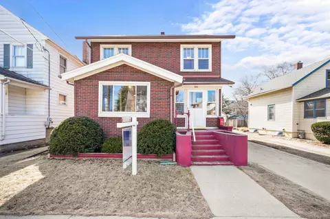 522 Walton Pl, Madison, WI 53704