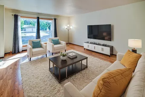 2008 Adderbury Ln, Madison, WI 53711
