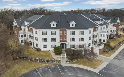 10 Kings Mill Cir #109, Madison, WI 53718