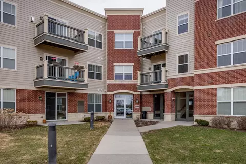 5198 Sassafras Dr, Fitchburg, WI 53711