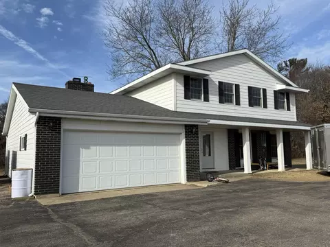 9413 Ellsworth Rd, Tomah, WI 54660