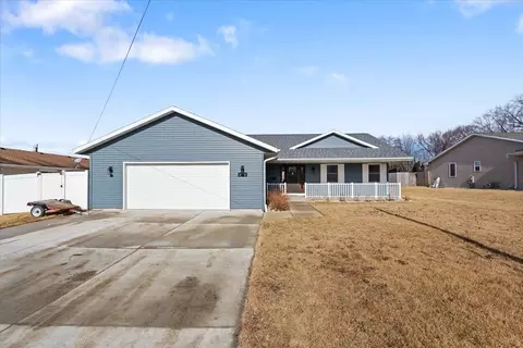 1611 Mt Zion Ave, Janesville, WI 53545