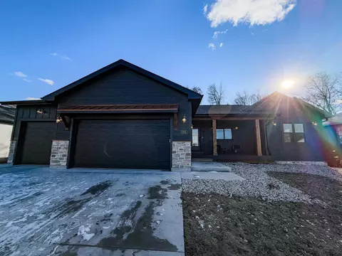 1701 Montclair Pl, Fort Atkinson, WI 53538
