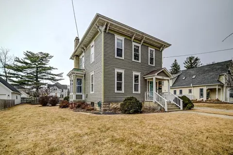126 N Prairie St, Stoughton, WI 53589