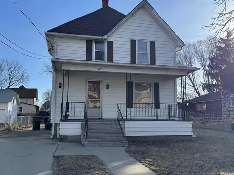 927 Moore St, Beloit, WI 53511