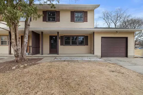 2666 Norwich St, Fitchburg, WI 53711
