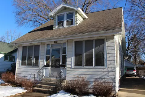 2413 Upham St, Madison, WI 53704