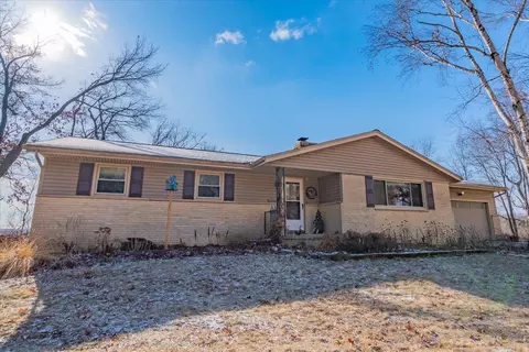 2737 County Road T, Sun Prairie, WI 53590