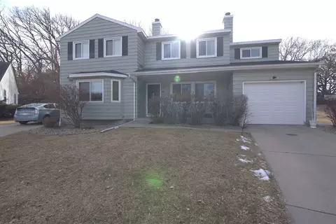 10-12 Grand Canyon Ct, Madison, WI 53705