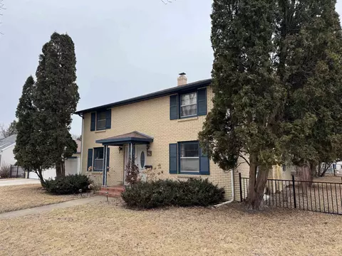 1533 Tyler St, Janesville, WI 53545