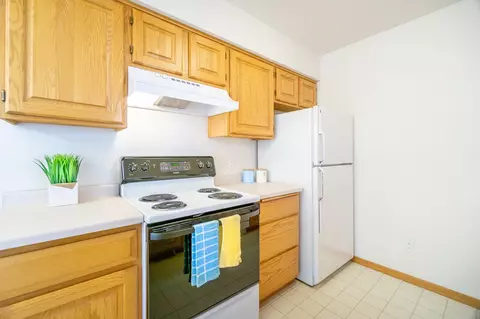 3220 Dorchester Way, Madison, WI 53719