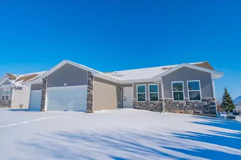 1000 Bluegrass Trl, Waterloo, WI 53594