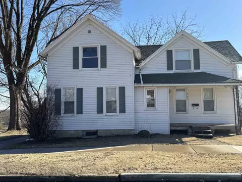 345 Rosendale St, Beaver Dam, WI 53916