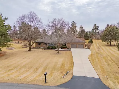 7737 Westman Way Rd, Middleton, WI 53562
