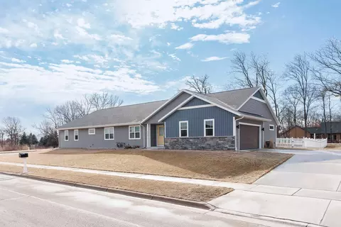 5301 N Wright Rd, Milton, WI 53563