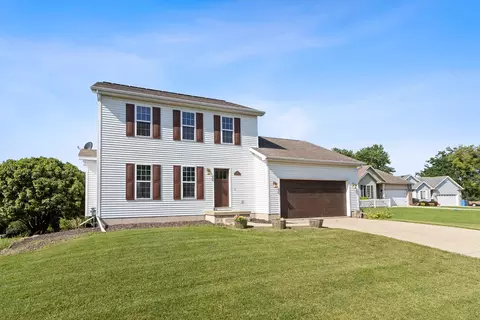 109 Stonefield Cir, Mount Horeb, WI 53572