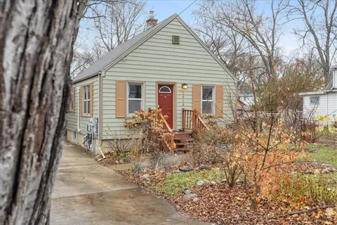 1918 Schlimgen Ave, Madison, WI 53704
