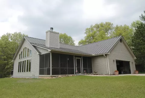 w5698 Losinski Road, Princeton, WI 54968