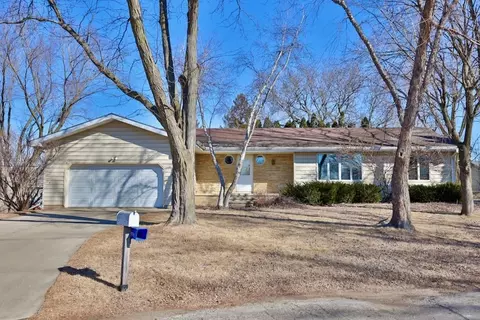 425 College Ct, Beaver Dam, WI 53916