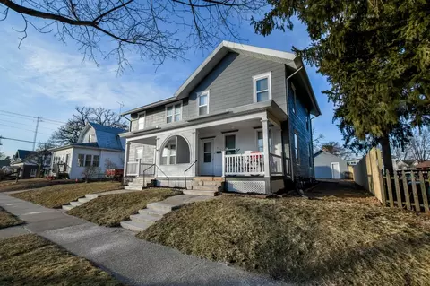 309-311 3rd St, Baraboo, WI 53913