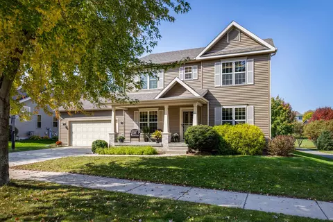 4728 Secret Garden Dr, Mcfarland, WI 53558
