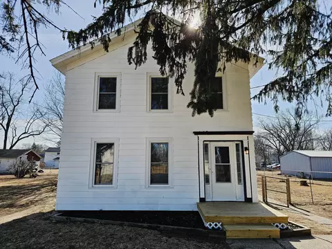 1104 14th St, Brodhead, WI 53520