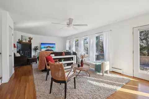 1105 Glendale Ln, Madison, WI 53704