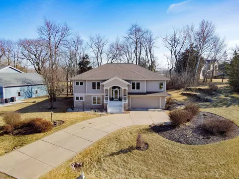w9225 Forested Road, Cambridge, WI 53523