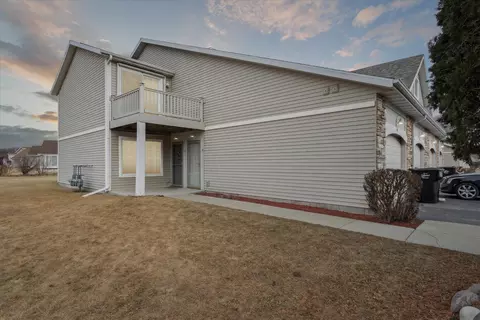 2239 Tallgrass Ct #16, Beloit, WI 53511