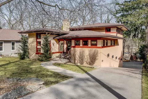 1127 Edgehill Dr, Madison, WI 53705
