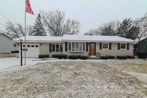 925 Northland Dr, Madison, WI 53704