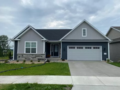 422 Lush Woods Trl, Verona, WI 53593