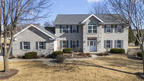 1809 Shady Point Dr, Verona, WI 53593