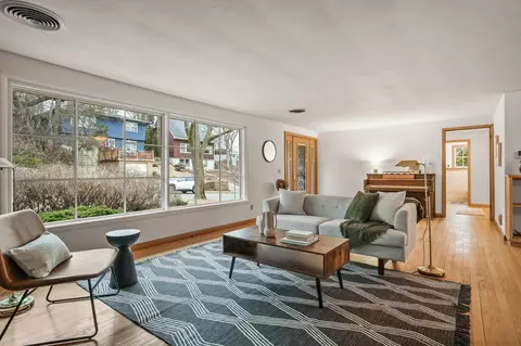 217 Shepard Ter, Madison, WI 53705