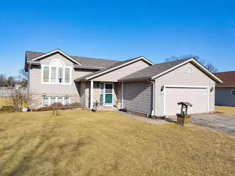 514 Lexington Blvd, Fort Atkinson, WI 53538