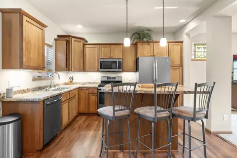 2903 Humes Ln, Fitchburg, WI 53711