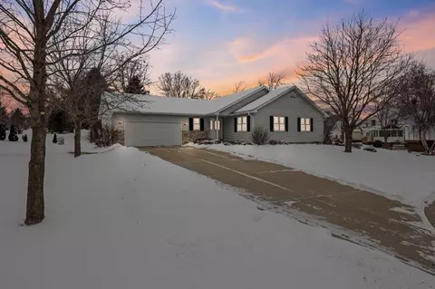 308 Ashberry Ct, Stoughton, WI 53589