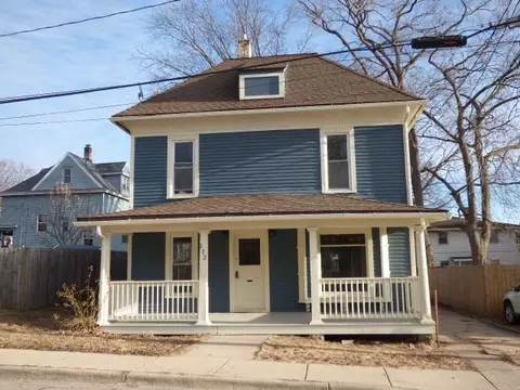 112 Oakland Ave, Janesville, WI 53545