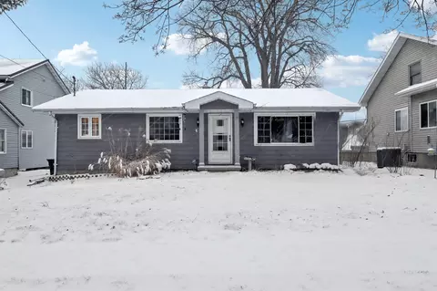 320 N Lincoln Ave, Beaver Dam, WI 53916