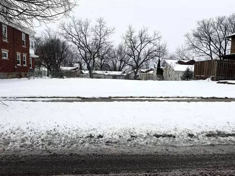 1621 8th St, Monroe, WI 53566