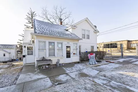 246 E 246 12 E Church St, Jefferson, WI 53549