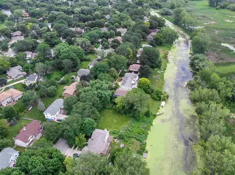 929 Menomonie Ln, Madison, WI 53704