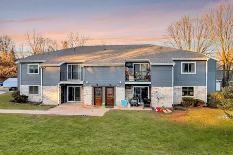 1505 Whispering Pines Way, Fitchburg, WI 53713