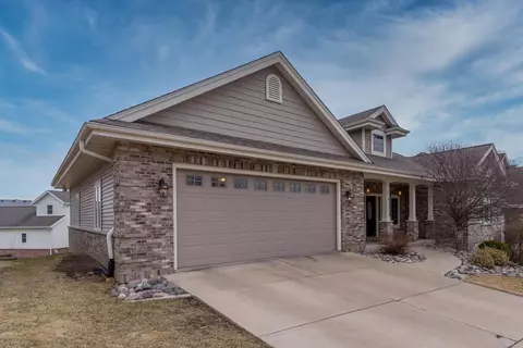 1214 Bongard Dr, Waunakee, WI 53597